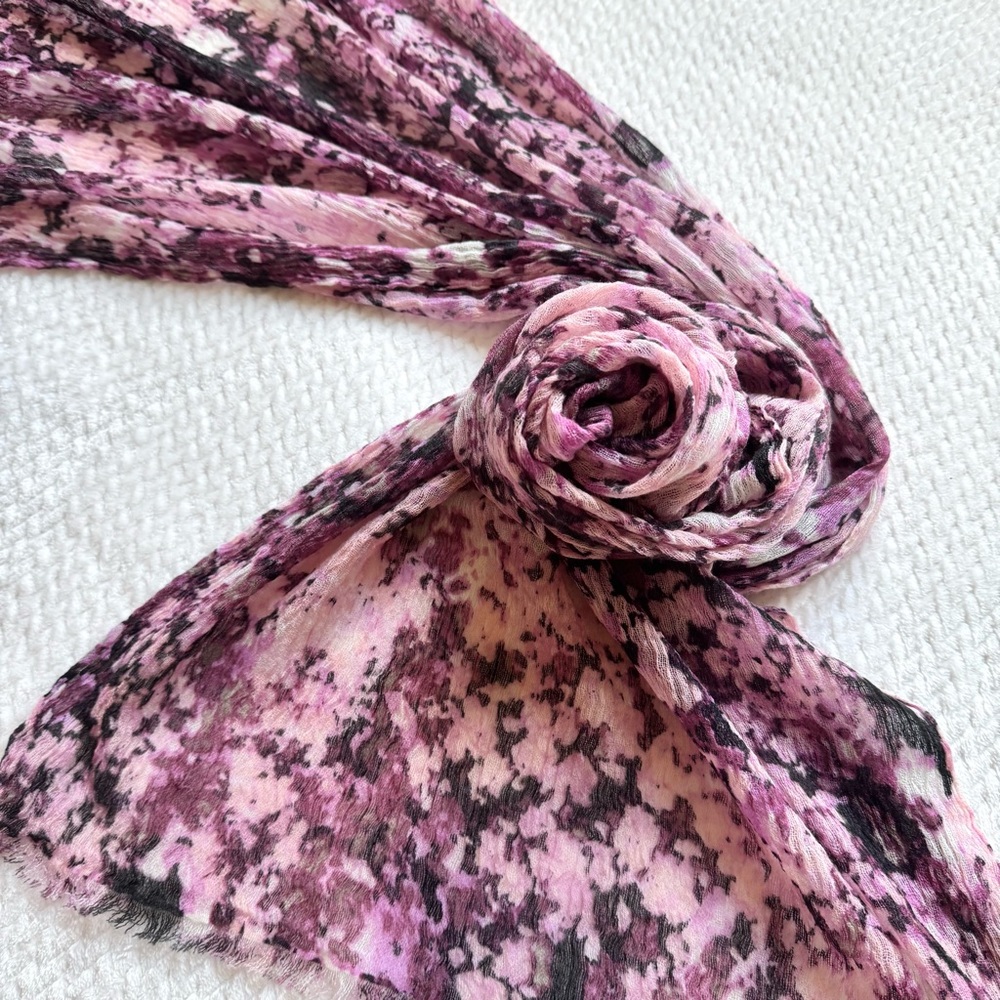 NWOT Ann Taylor 100% Wool Scarf Wrap Shawl 78"x25" Purple Abstract Luxury Money
